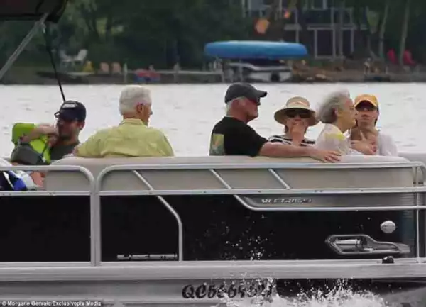 Hillary And Bill Clinton Enjoy Family Vacation With Their Daughter, Grand Children In Quebec (Photos)